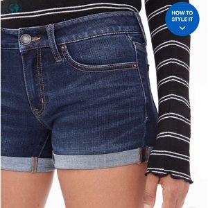 Aero short denim
